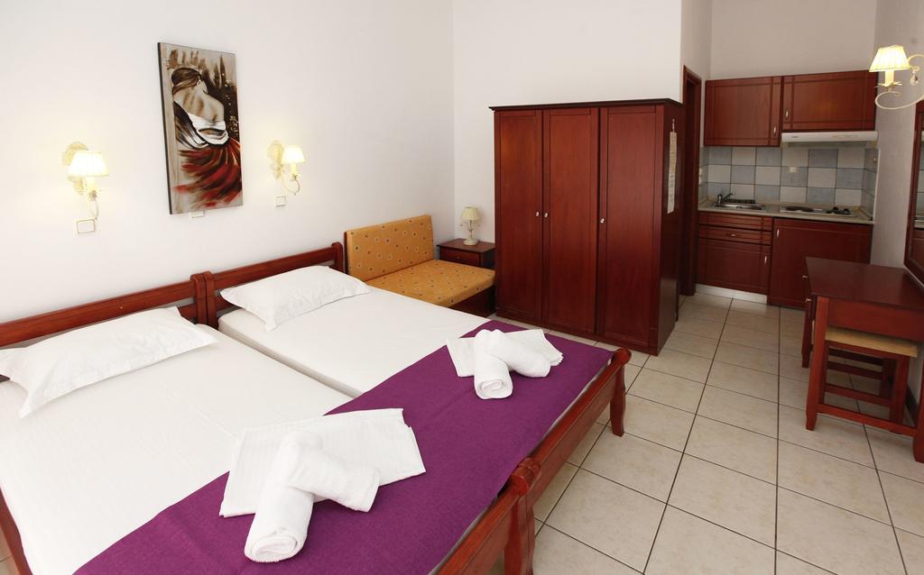 Nereids Apartments And Studios Криси Амудия Екстериор снимка