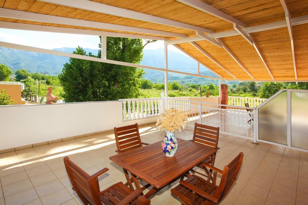 Nereids Apartments And Studios Криси Амудия Екстериор снимка