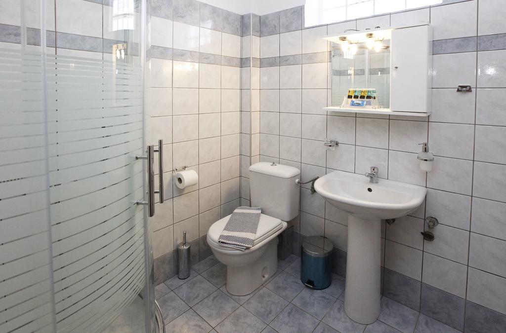 Nereids Apartments And Studios Криси Амудия Екстериор снимка